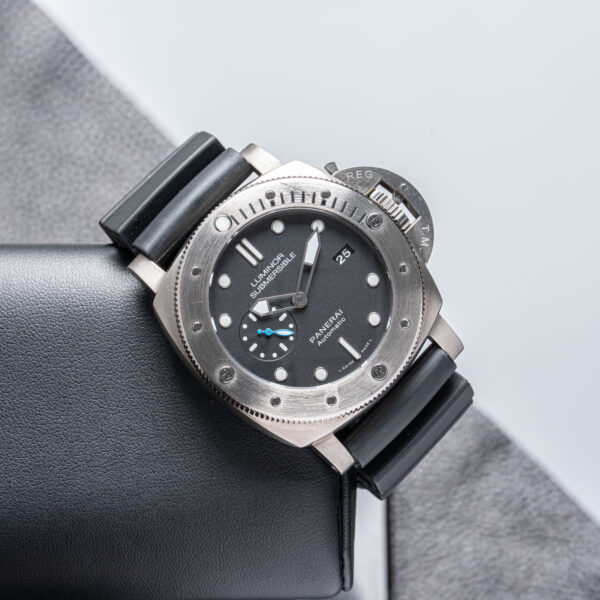 Panerai PAM01305