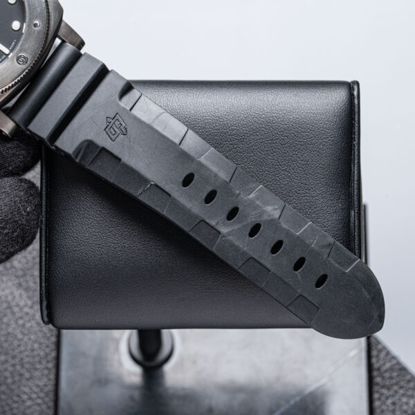 Panerai PAM01305
