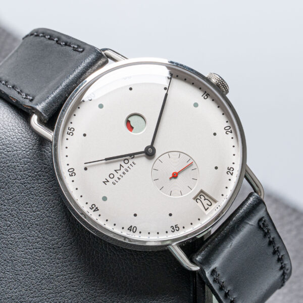Nomos 1101