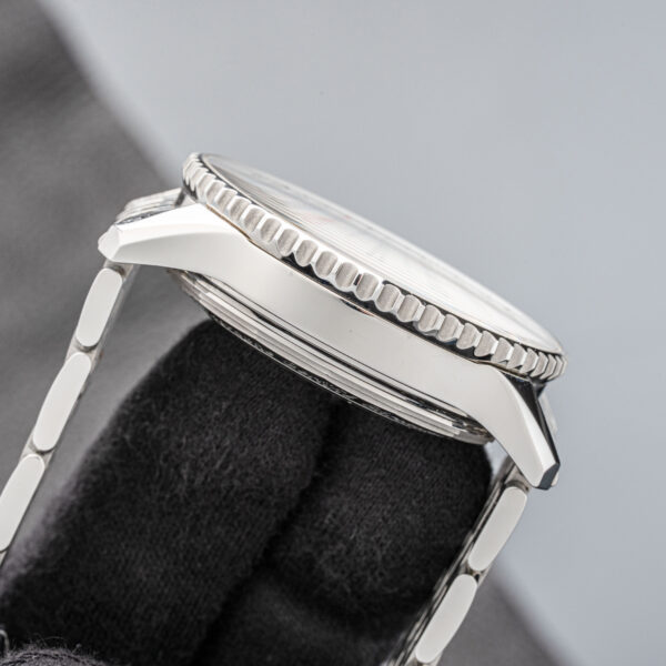 Breitling AB0441
