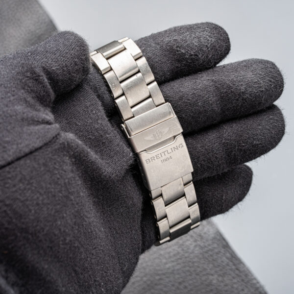 Breitling EB5010