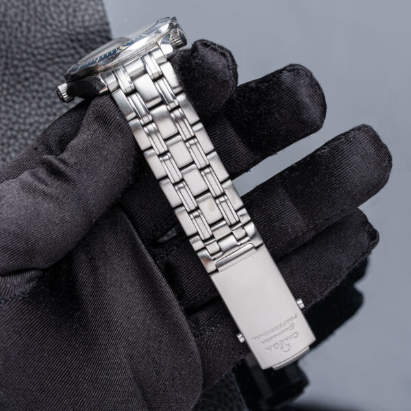 Omega 2561.80