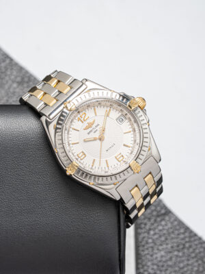 Breitling B10050