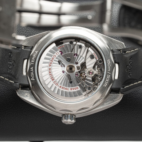 Omega 220.12.41.21.01.001