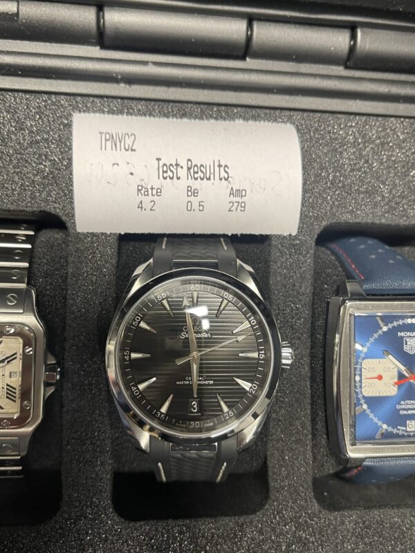 Omega 220.12.41.21.01.001
