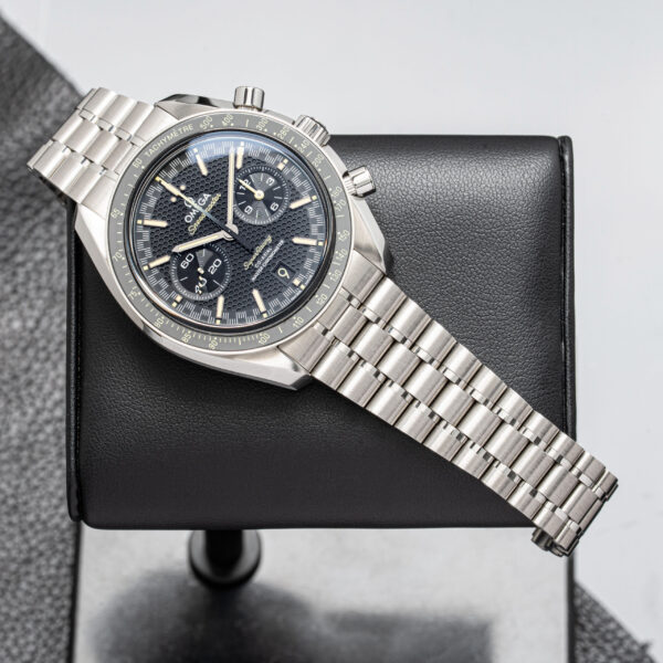 Omega 329.30.44.51.01.003