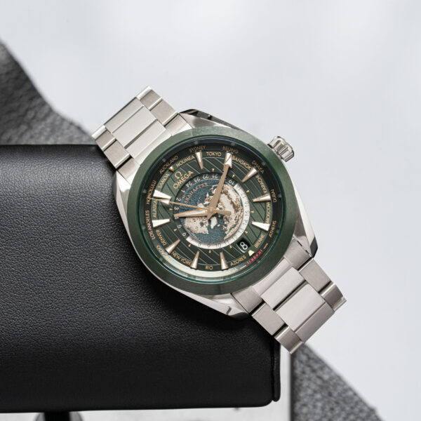 Omega 220.30.43.22.10.001