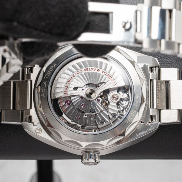 Omega 220.30.43.22.10.001