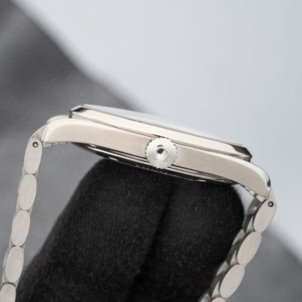 Omega 2502.34