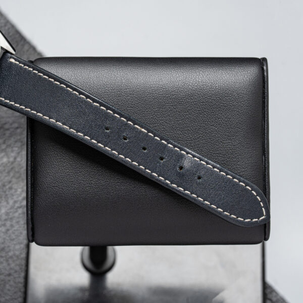 Omega 311.33.40.30.02.001