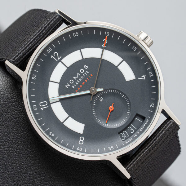 Nomos 1302