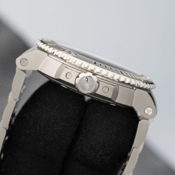 Oris 01 733 7730 4137