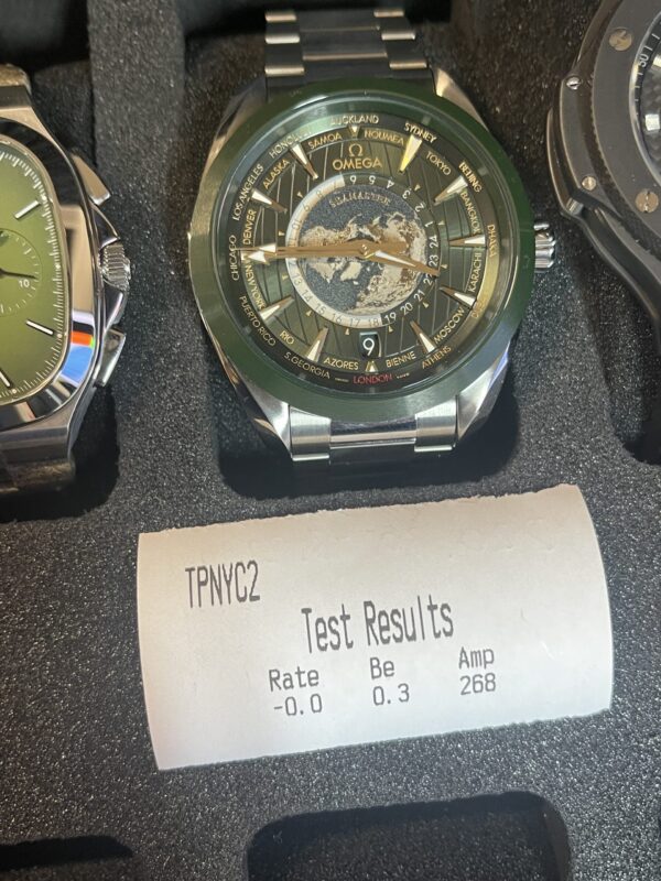 Omega 220.30.43.22.10.001