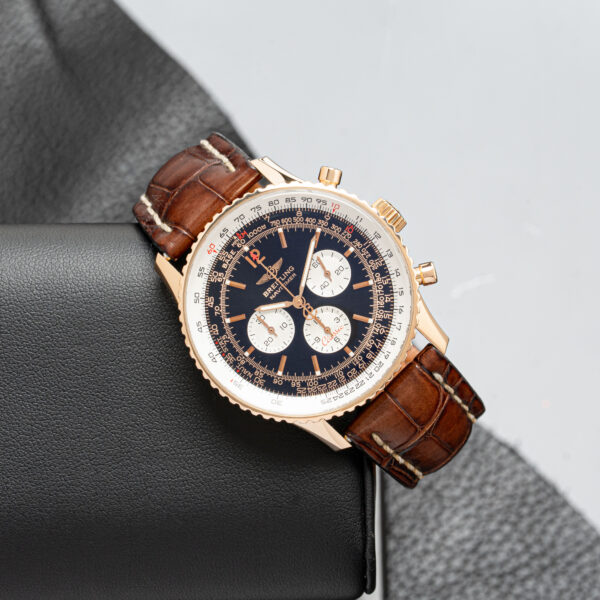 Breitling H30330