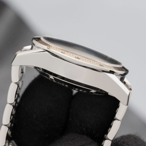 Tag Heuer CV2050