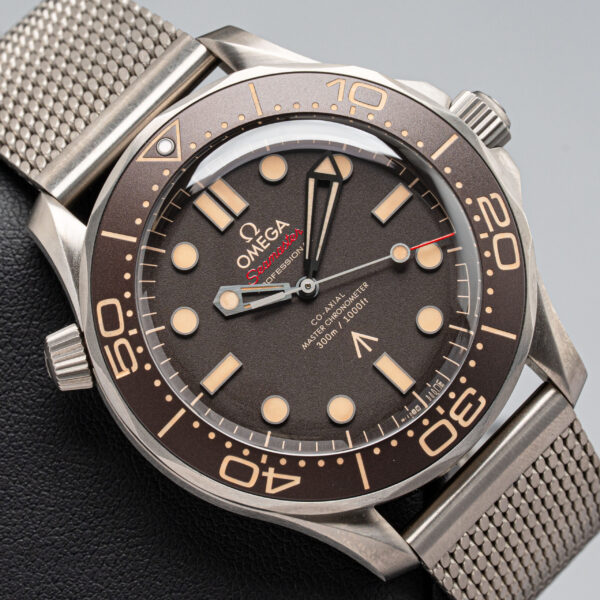 Omega 210.90.42.20.01.001