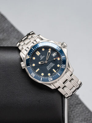 Omega 2561.80