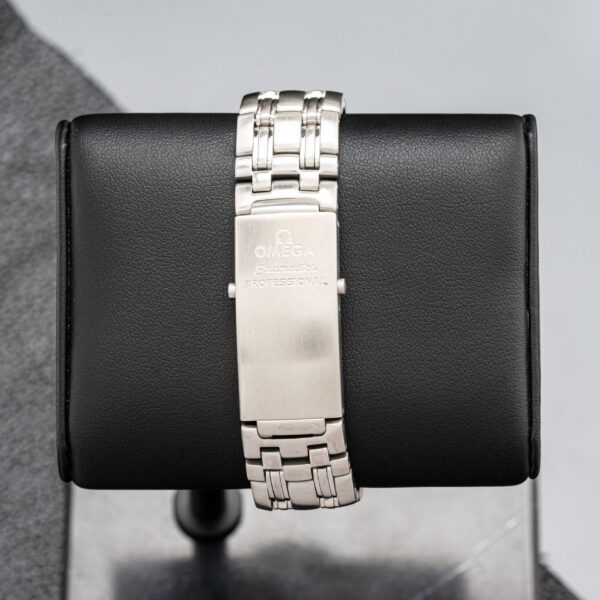 Omega 2561.80