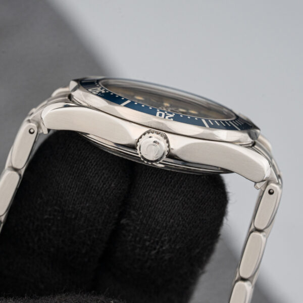 Omega 2561.80