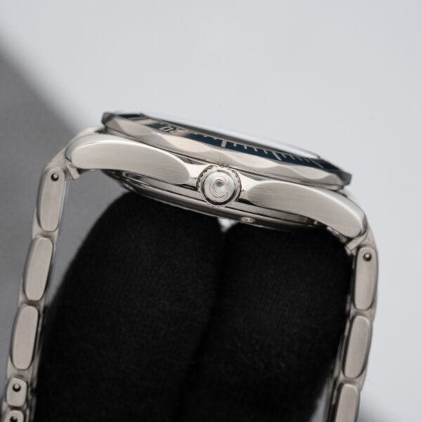 Omega 2561.80