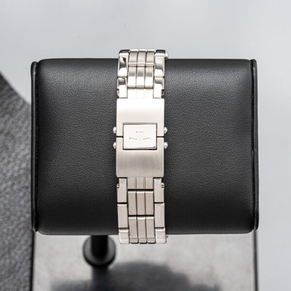 JLC Q1758170