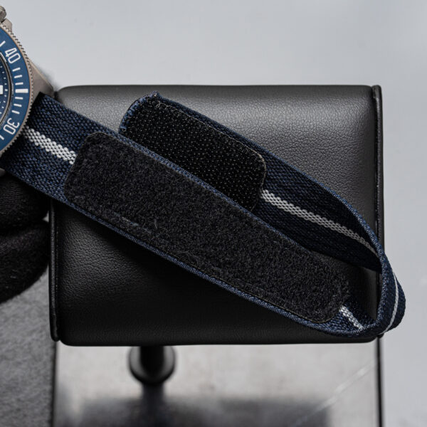 Tudor 25707B/22
