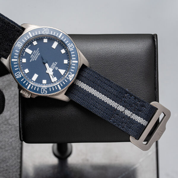 Tudor 25707B/22