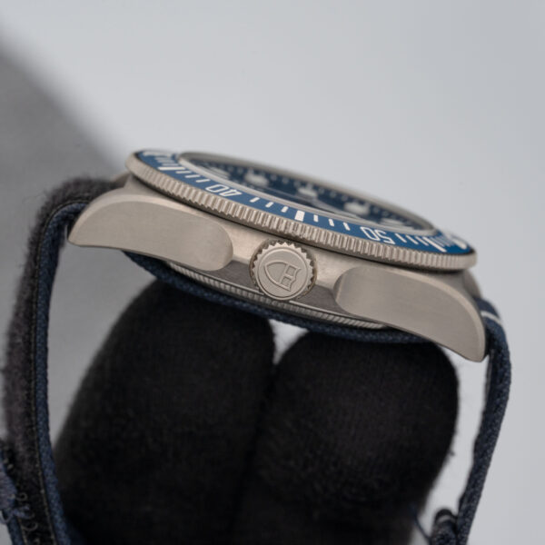 Tudor 25707B/22