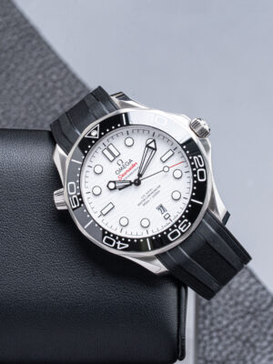 Omega 210.32.42.20.04.001