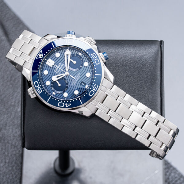 Omega 210.30.44.51.03.001