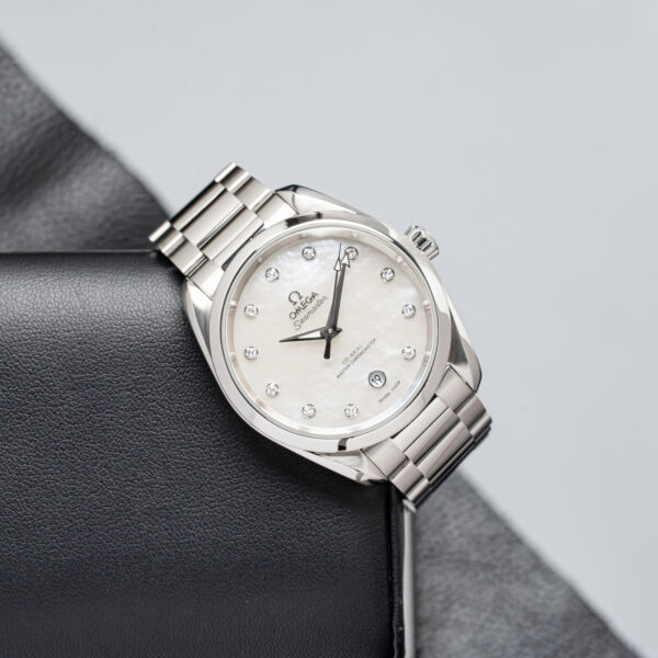 Omega 220.10.38.20.55.001
