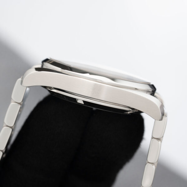 Omega 231.10.42.21.03.003