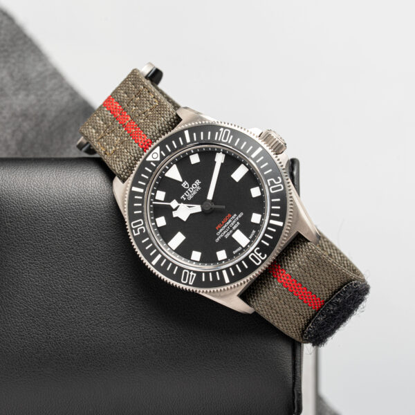 Tudor 25717N