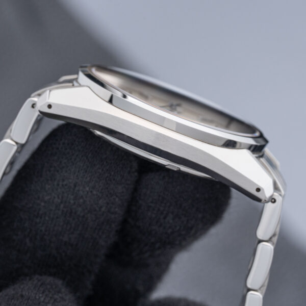 Grand Seiko SBGP001
