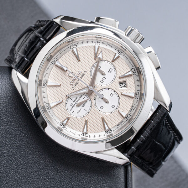 Omega 231.13.44.50.09.001