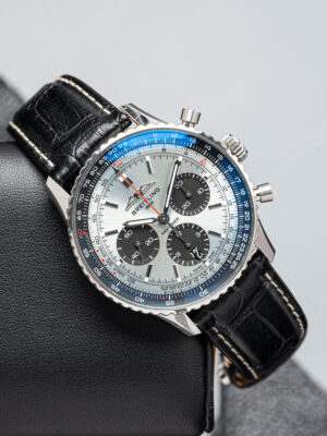 Breitling AB0138