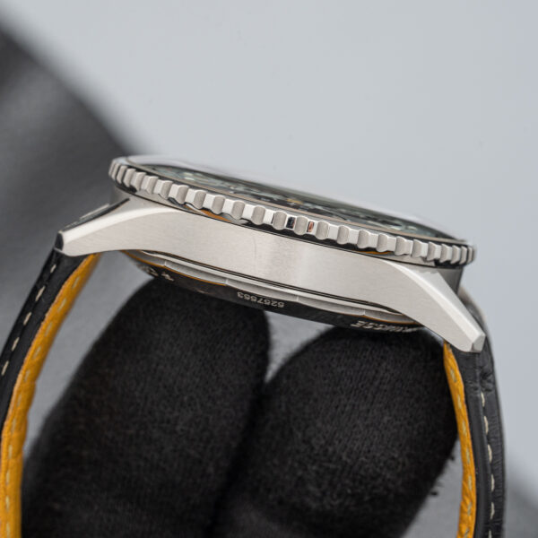 Breitling AB0138