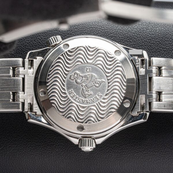 Omega 2562.80
