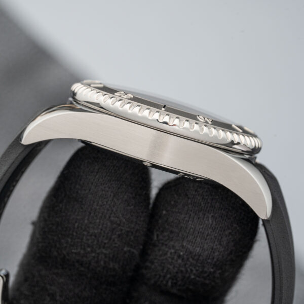 Girard Perregaux 49920-11-652-0