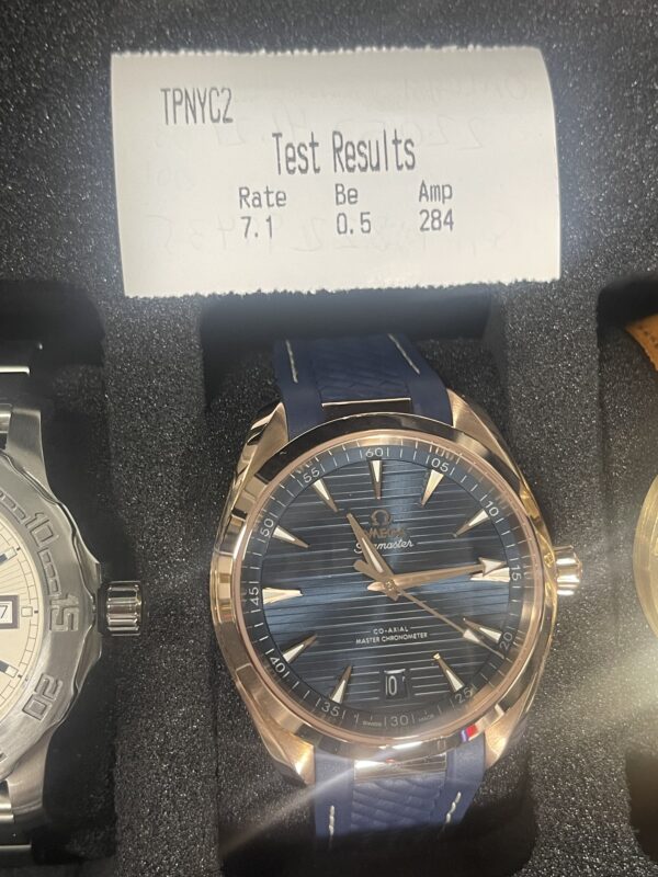 Omega 220.52.41.21.03.001