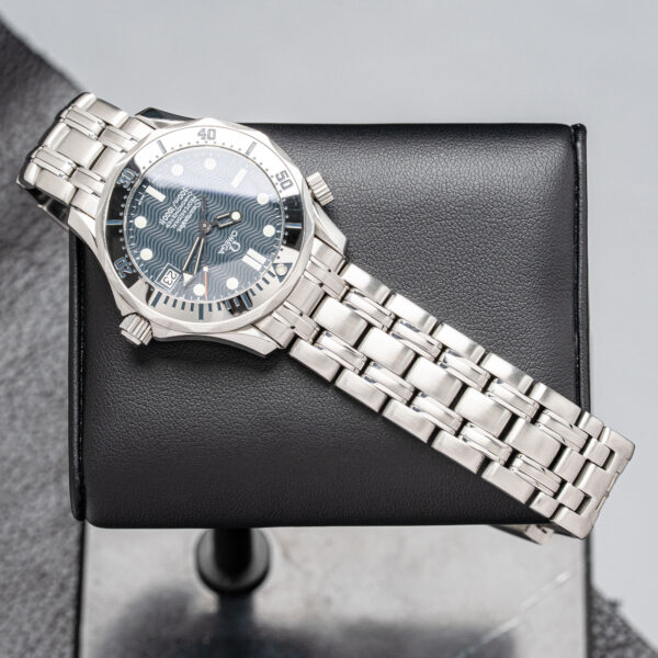 Omega 2552.80