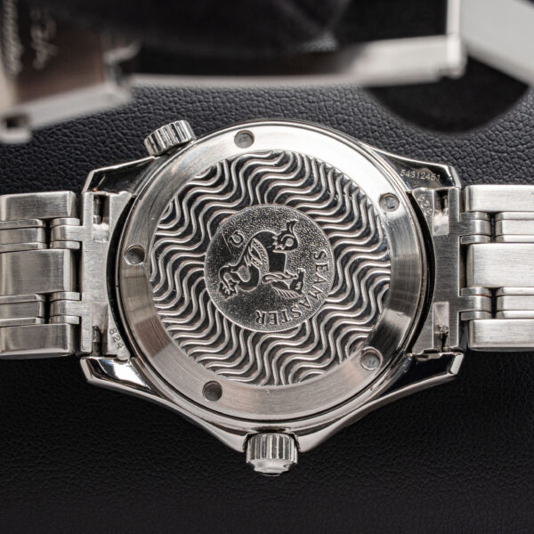 Omega 2562.80