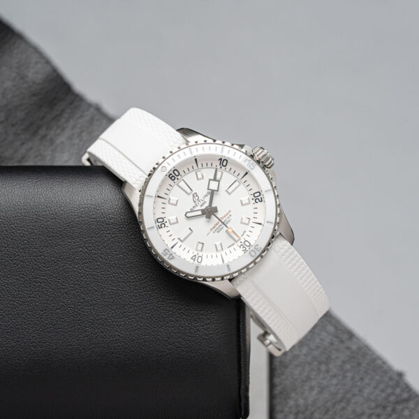 Breitling A17377211A1S1