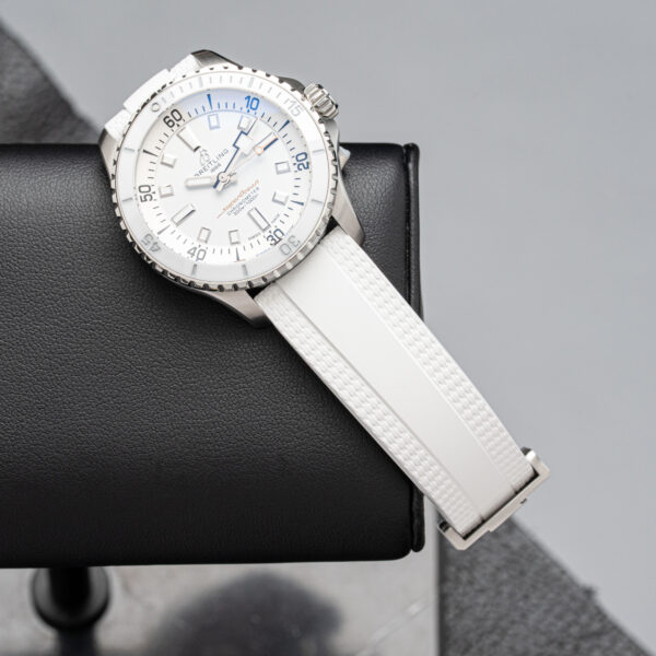 Breitling A17377211A1S1