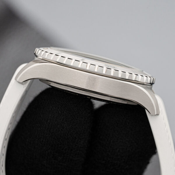 Breitling A17377211A1S1