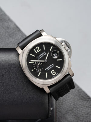 Panerai PAM00221