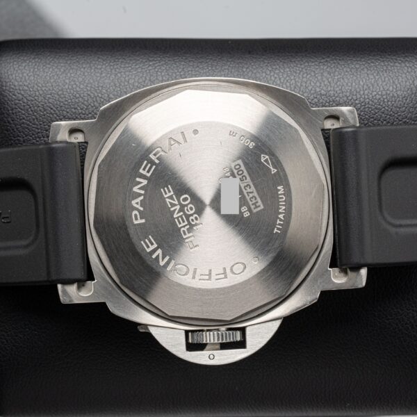 Panerai PAM00221