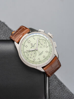 Breitling AB0930D31L1P1