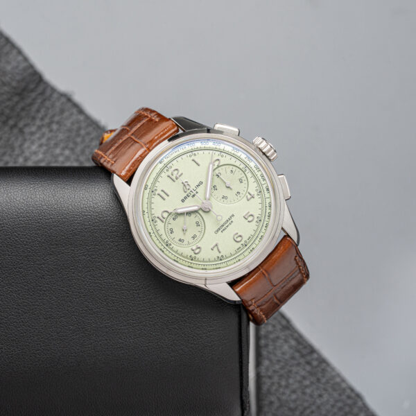 Breitling AB0930D31L1P1