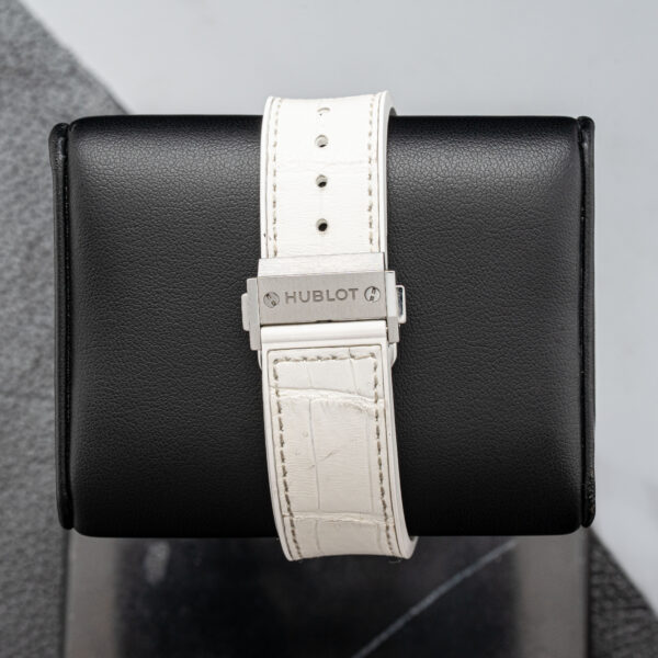 Hublot 542.NE.2010.LR.1204